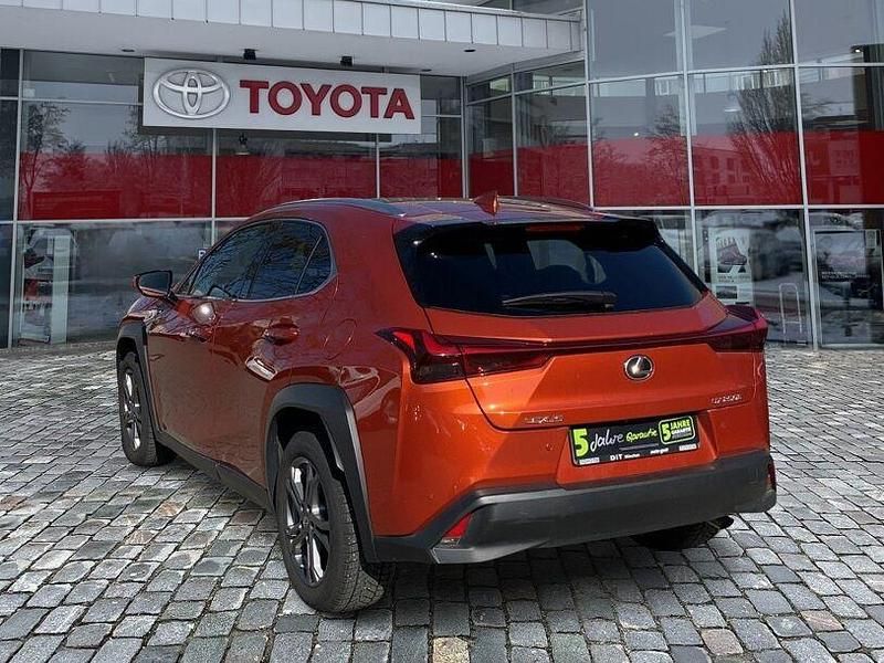 Gebraucht Lexus UX 184 PS (135 kW) 2022 Andere SUV