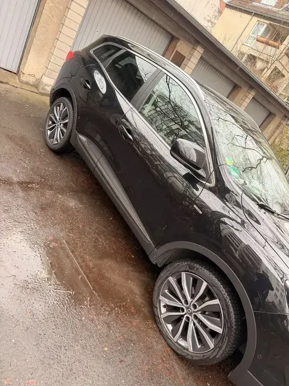 Używany Renault Kadjar Bose Edition 131 KM (96 kW) 2016 Czarny SUV