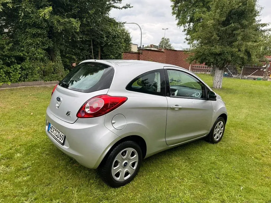 Gebraucht Ford Ka 69 PS (50 kW) 2010 Silber Kleinwagen