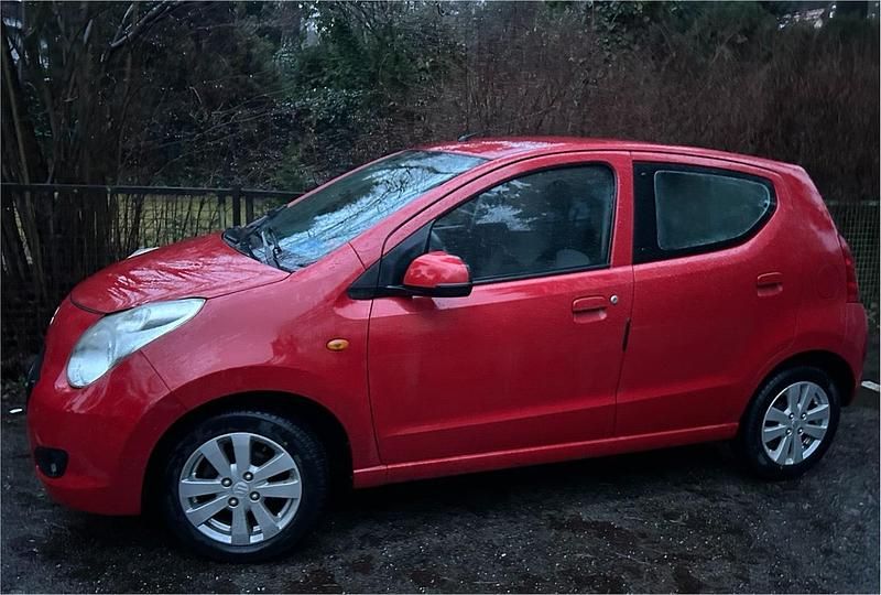 Gebraucht Suzuki Alto 68 PS (50 kW) 2009 Rot Kleinwagen