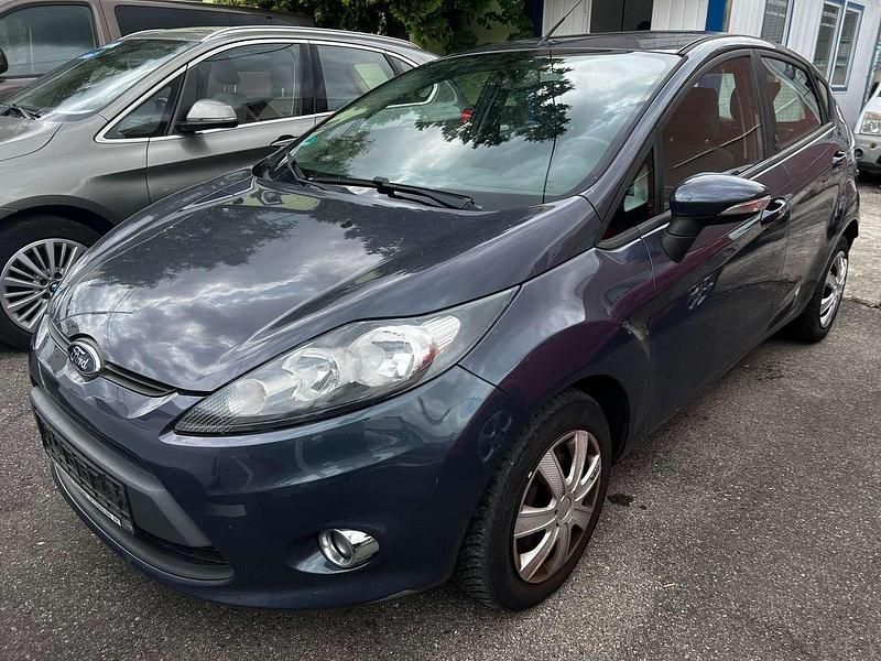 Midnight skygrau metallic Gebraucht 2012 Ford Fiesta Champions Edition Kleinwagen | 3.500 € (Fairer Preis) - Bild 1/4