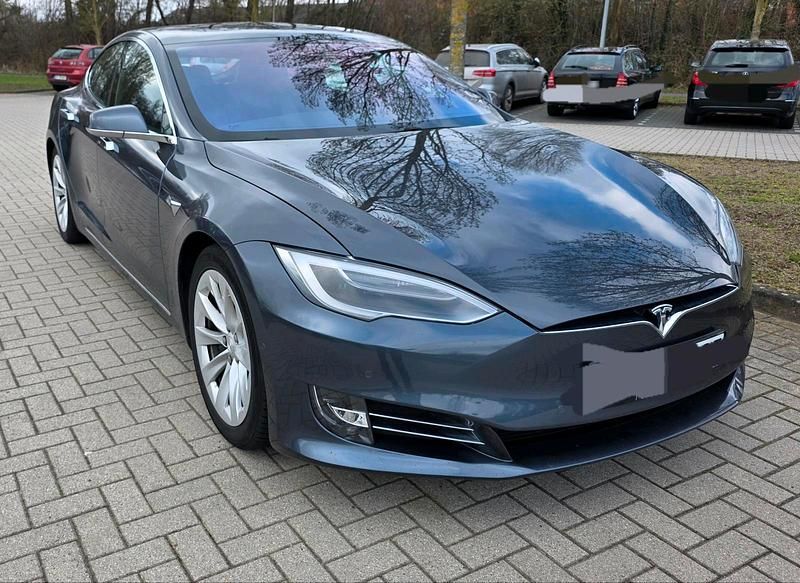 Gebraucht Tesla Model S 386 kW (525 PS) 2018 Grau Kleinwagen