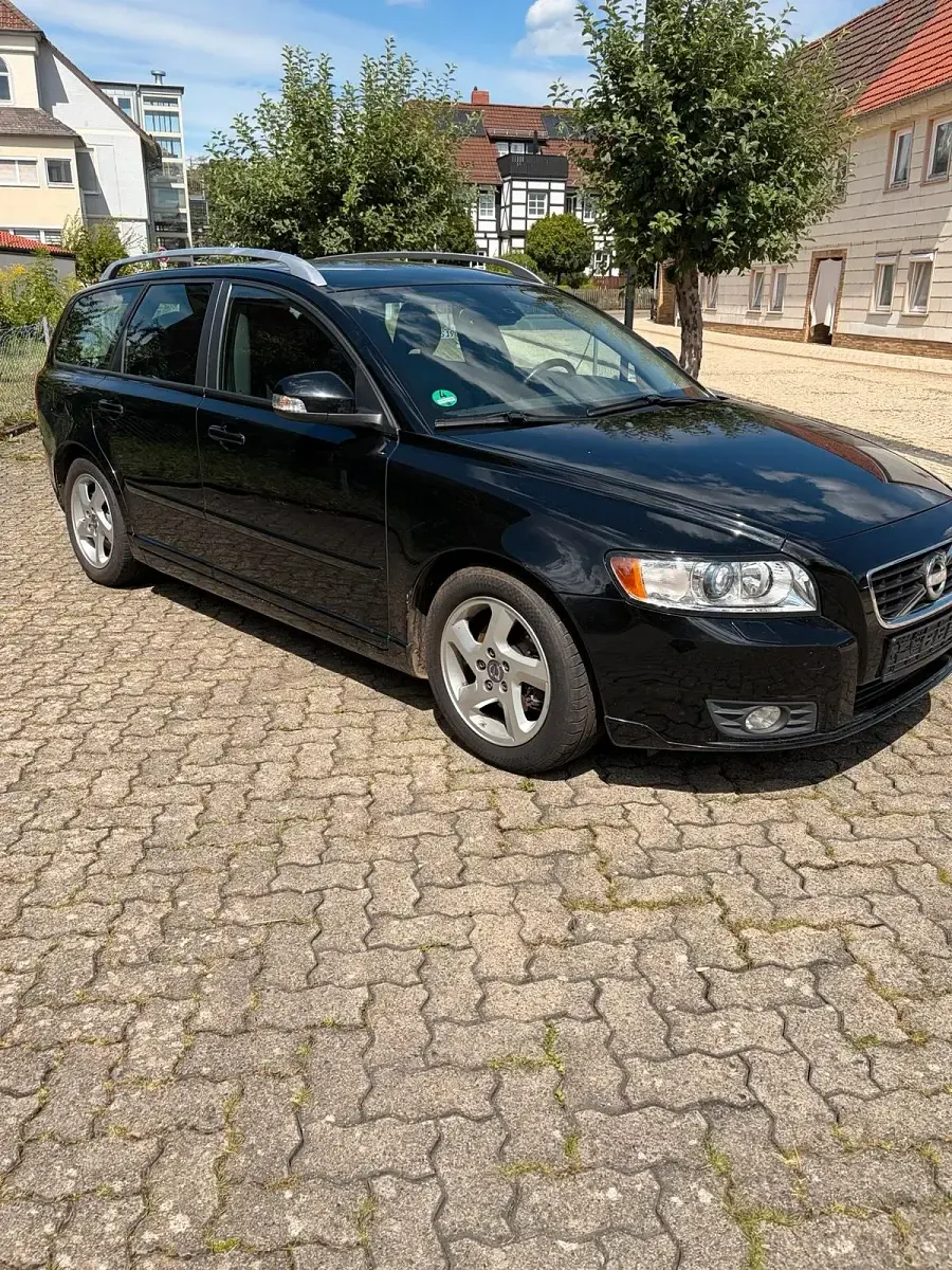 Gebraucht Volvo V50 116 PS (85 kW) 2012 Schwarz Kombi