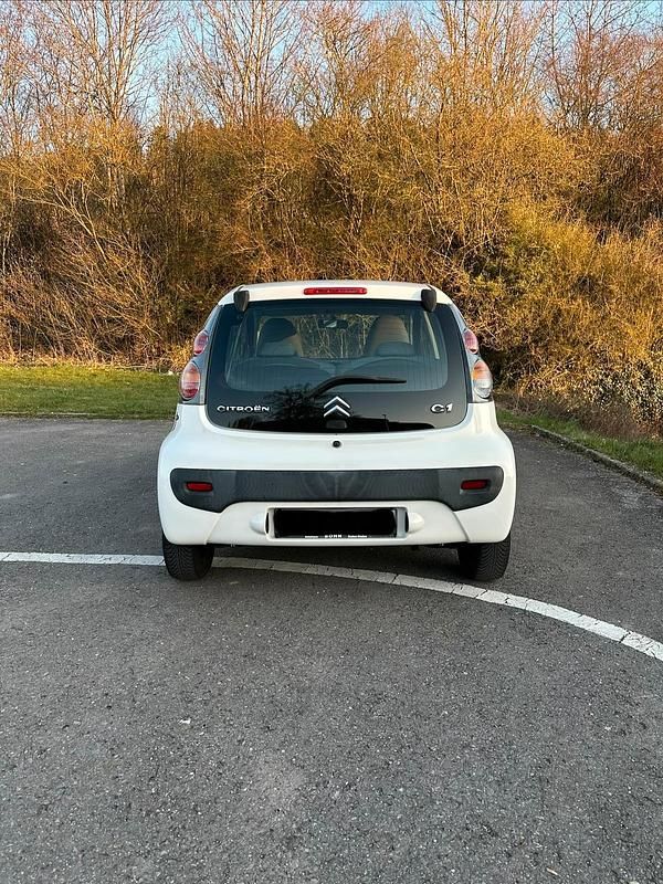 Gebraucht Citroën C1 68 PS (50 kW) 2009 Weiß Kleinwagen