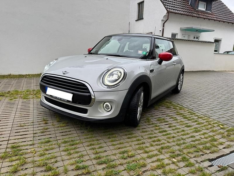Gebraucht Mini Cooper 136 PS (100 kW) 2019 Weiß Kleinwagen