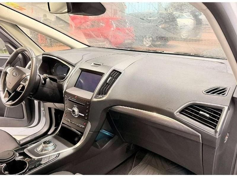 Gebraucht Ford S-MAX Titanium 190 PS (139 kW) 2022 Weiß Van / Kleinbus