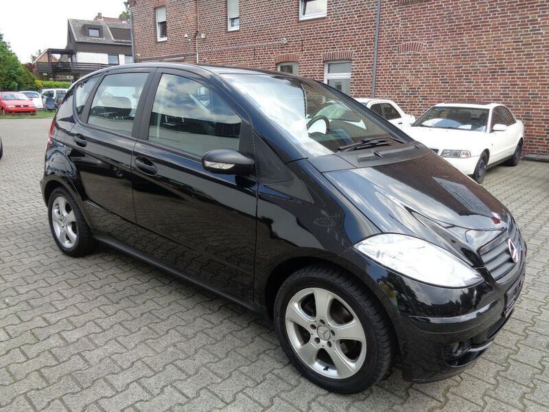 Schwarz Gebraucht 2006 Mercedes A150 Classic Kleinwagen | 3.400 € (Teuer) - Bild 1/4