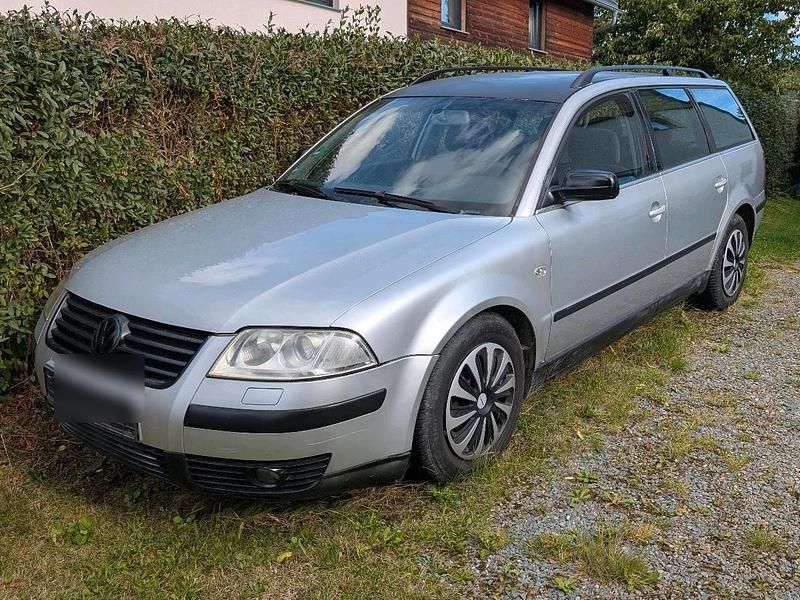 Silber Gebraucht 2003 VW Passat Kombi | 700 € (Superpreis) - Bild 1/4