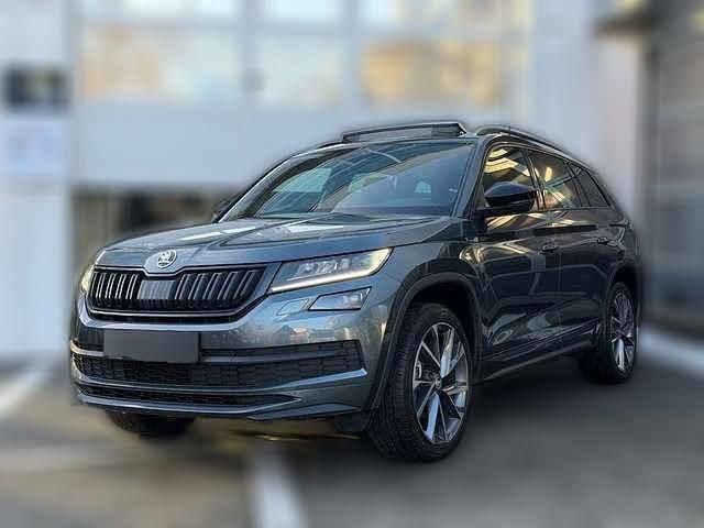 Grau metallic Gebraucht 2021 Skoda Kodiaq SportLine SUV | 30.150 € (Etwas zu teuer) - Bild 1/1