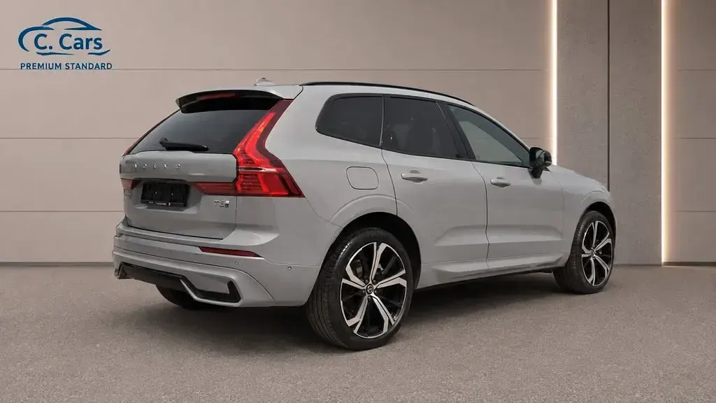 Gebraucht Volvo XC60 Plus 253 PS (186 kW) 2025 Grau SUV