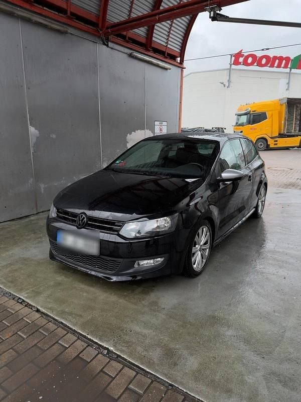 Schwarz Gebraucht 2014 VW Polo Black Edition Kleinwagen | 5.300 € (Superpreis) - Bild 1/4