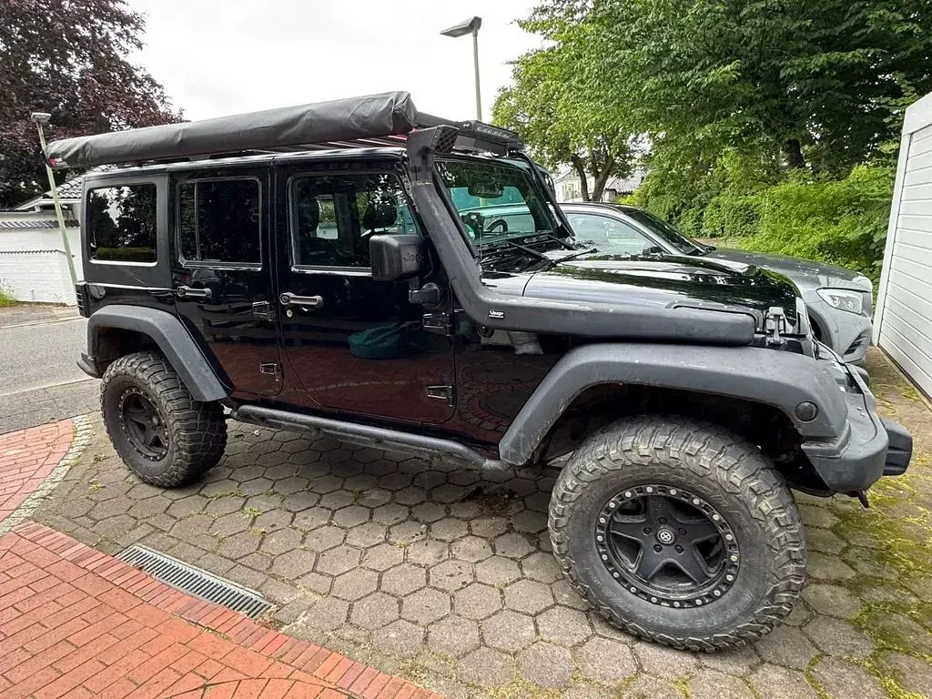 Gebraucht Jeep Wrangler Unlimited Rubicon 284 PS (208 kW) 2018 Schwarz SUV