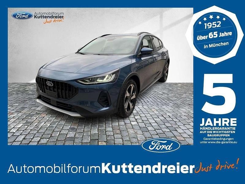 Chromablau metallic Gebraucht 2024 Ford Focus Active Limousine | 25.490 € (Fairer Preis) - Bild 1/4