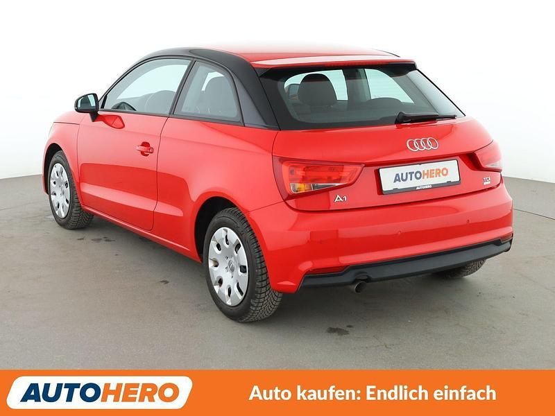 Gebraucht Audi A1 Comfort 90 PS (66 kW) 2016 Rot Kleinwagen