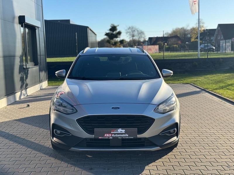 Gebraucht Ford Focus Active X 150 PS (110 kW) 2021 Silber Kombi