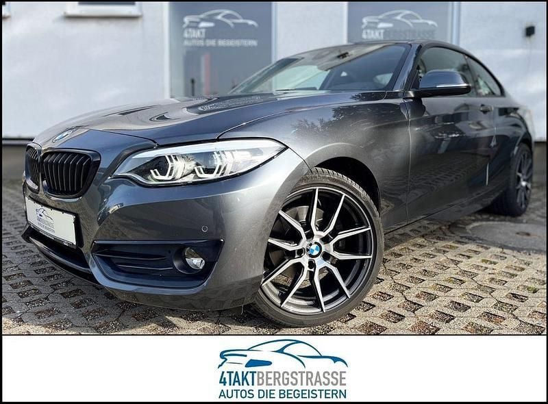 Mineralgrau metallic Gebraucht 2019 BMW 220 Sport Line Coupé | 19.980 € (Superpreis) - Bild 1/4