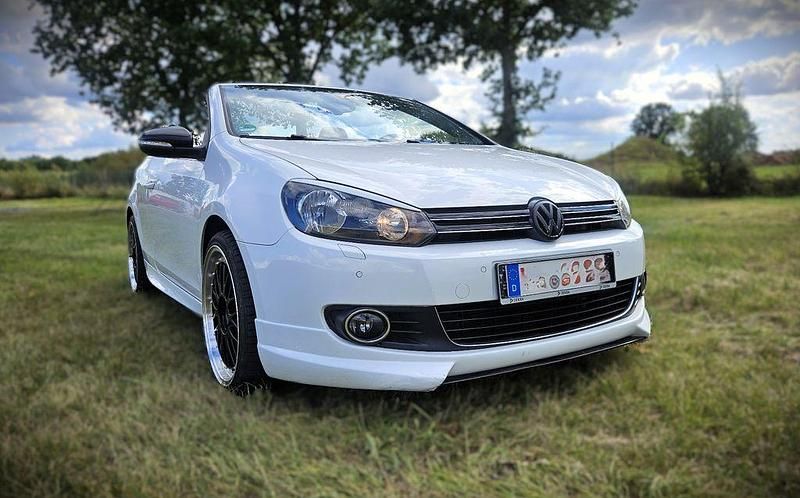 Gebraucht VW Golf Cabriolet Cup 122 PS (89 kW) 2012 Weiß Cabrio