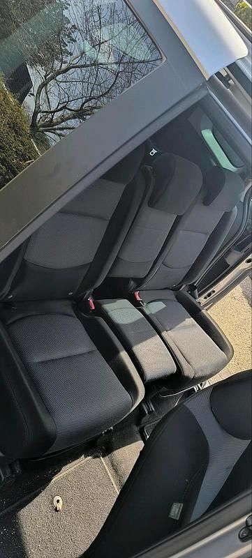 Gebraucht Mazda 5 100 PS (73 kW) 2006 Silber Van / Kleinbus