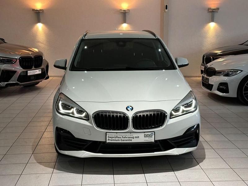 Gebraucht BMW 218 Active Tourer 150 PS (110 kW) 2019 Weiß Van / Kleinbus