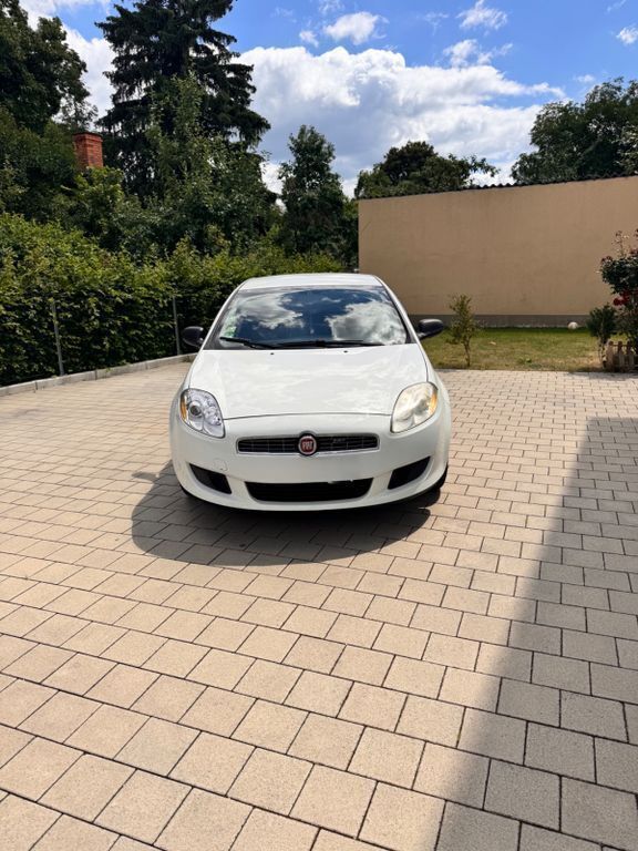 Weiß Gebraucht 2008 Fiat Bravo Active Kleinwagen | 1.150 € (Superpreis) - Bild 1/4