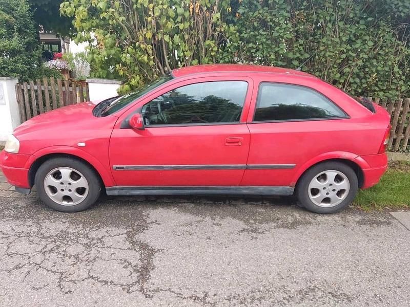 Gebraucht Opel Astra 101 PS (74 kW) 2000 Rot Coupé