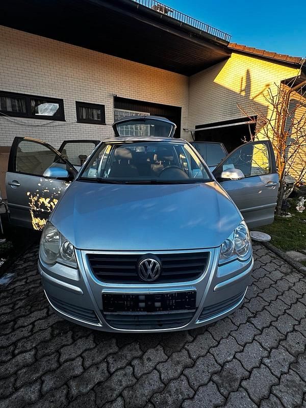 Gebraucht VW Polo 54 PS (39 kW) 2006 Silber Kleinwagen