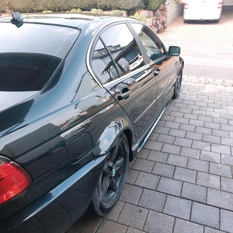 Gebraucht BMW 320 170 PS (125 kW) 2004 Schwarz Limousine