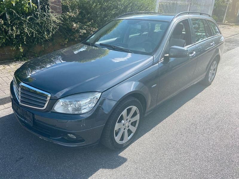 Grau Gebraucht 2010 Mercedes C200 Kombi | 2.999 € (Superpreis) - Bild 1/4