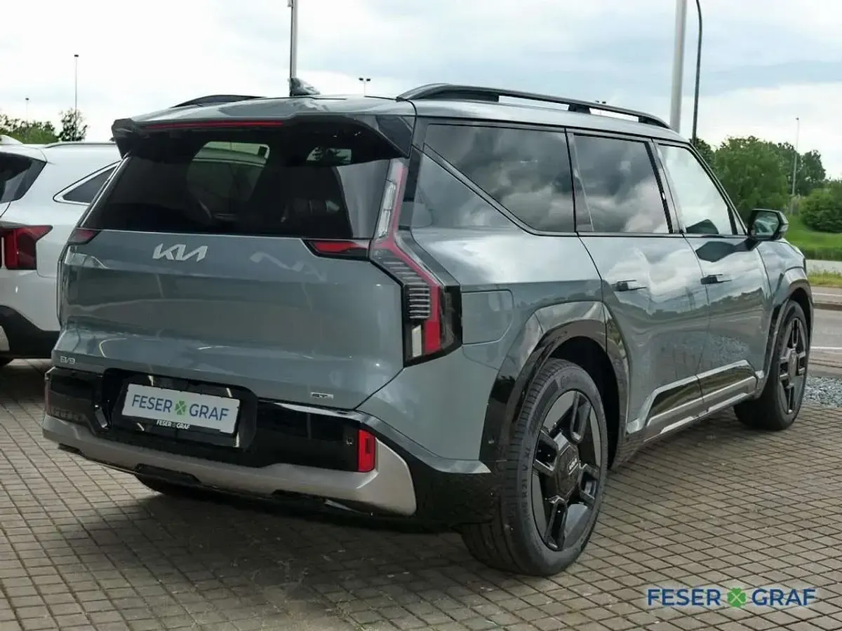 Neu Kia EV9 GT-Line 283 kW (385 PS) 2026 Grün SUV