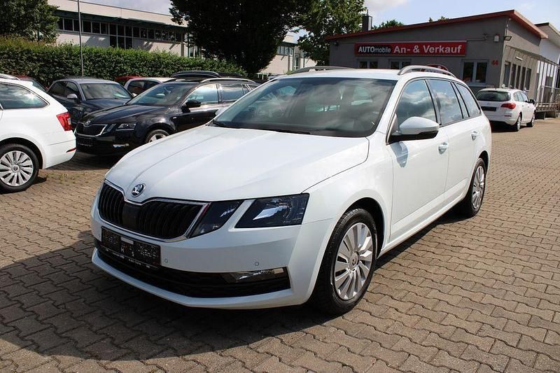 Weiß Gebraucht 2018 Skoda Octavia Kombi | 15.990 € (Fairer Preis) - Bild 1/4