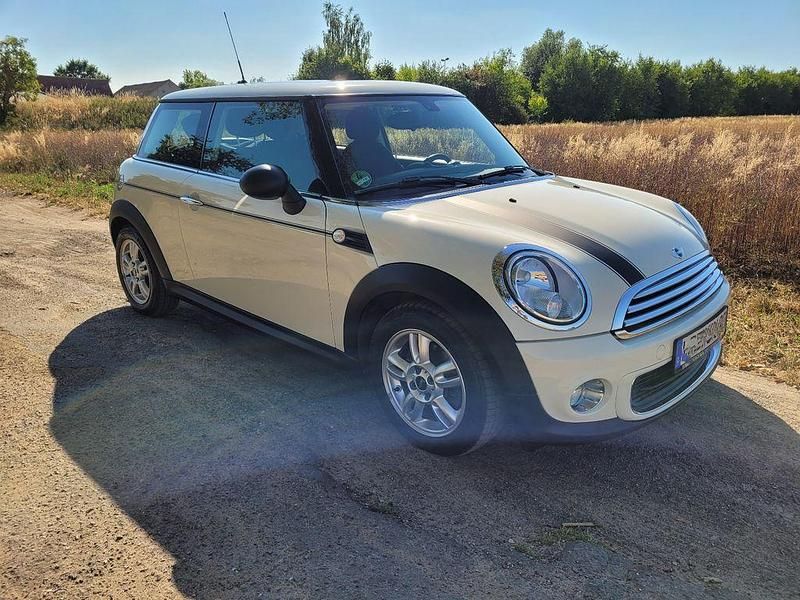 Gebraucht Mini Cooper Pepper 98 PS (72 kW) 2012 Weiß Kleinwagen