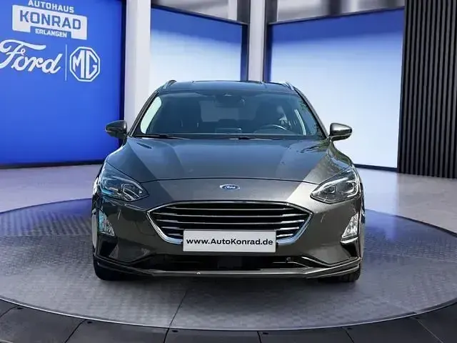 Gebraucht Ford Focus Titanium 150 PS (110 kW) 2020 Grau Kombi