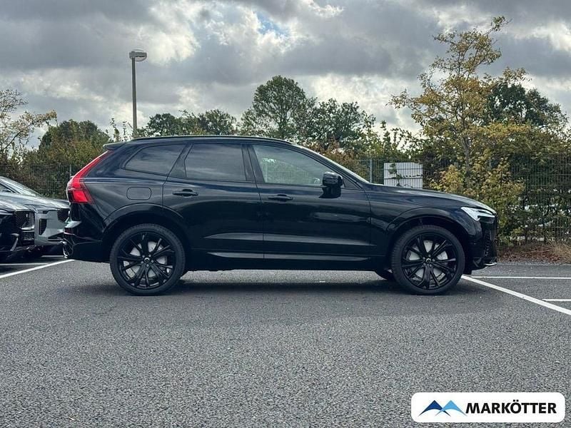 Neu Volvo XC60 Plus 455 PS (334 kW) 2025 Schwarz SUV