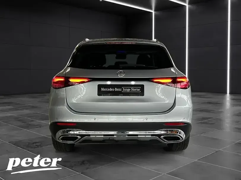 Gebraucht Mercedes GLC220 Avantgarde 197 PS (144 kW) 2025 Metalliclack hightechsilber SUV