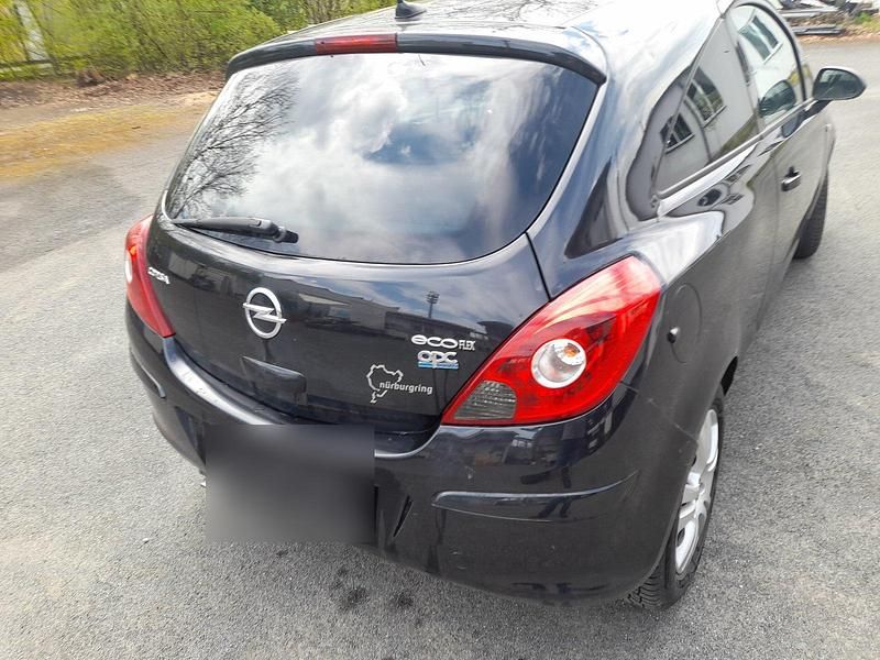 Gebraucht Opel Corsa 90 PS (66 kW) 2012 Schwarz Kleinwagen