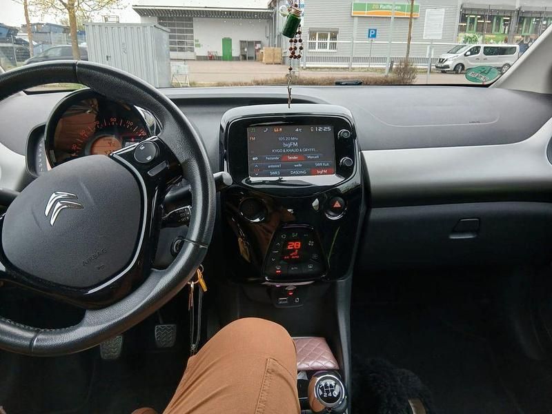 Gebraucht Citroën C1 Shine 69 PS (50 kW) 2017 Rot Kleinwagen