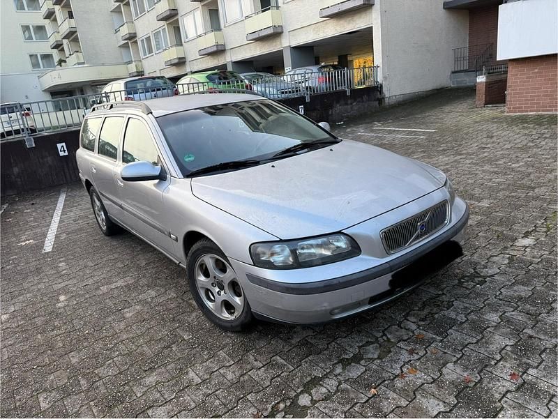 Gebraucht 2002 Volvo V70 Kombi | 600 € - Bild 1/4