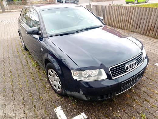 Gebraucht Audi A4 131 PS (96 kW) 2002 Blau Kombi