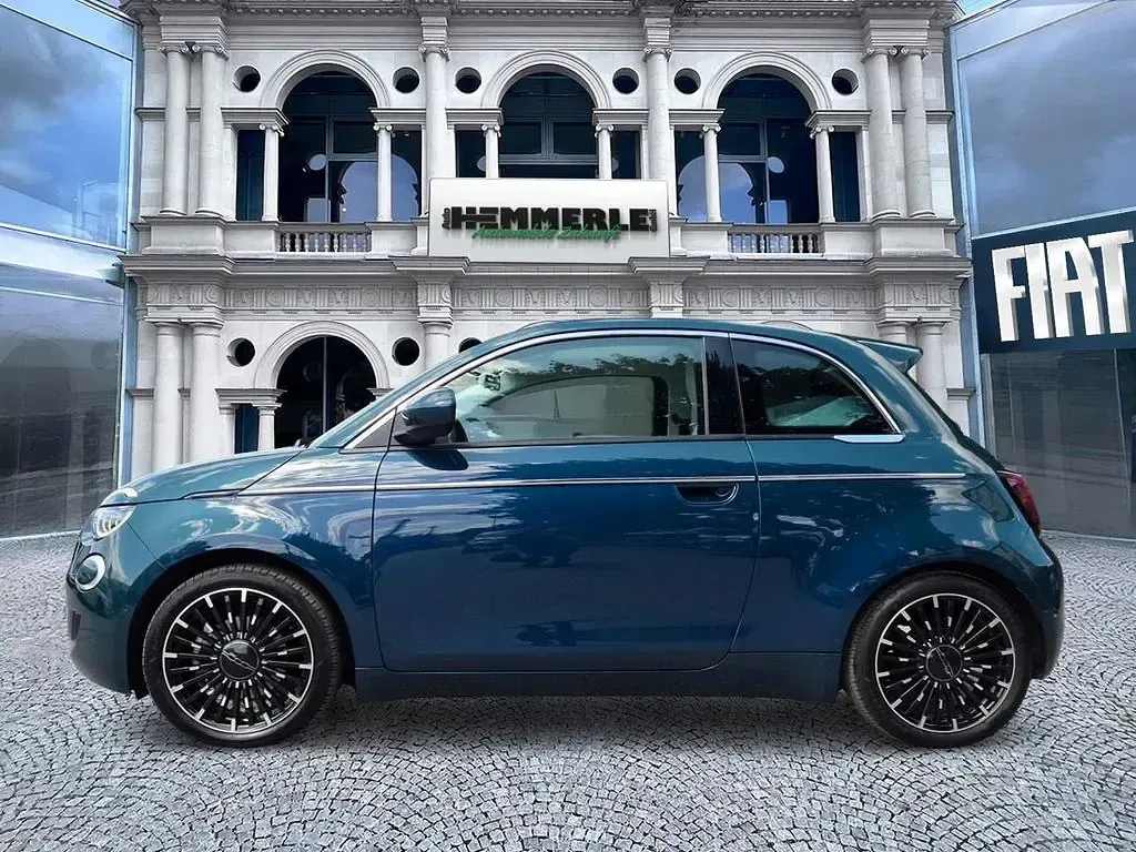 Gebraucht Fiat 500e La Prima 86 kW (118 PS) 2023 Grün Limousine