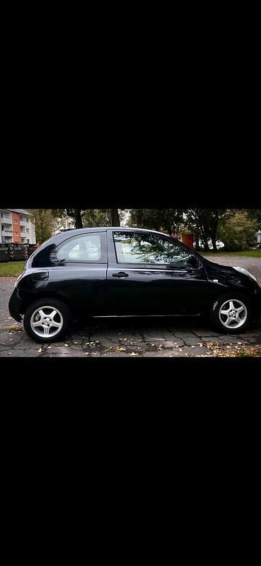 Schwarz Gebraucht 2004 Nissan Micra Kleinwagen | 799 € - Bild 1/4