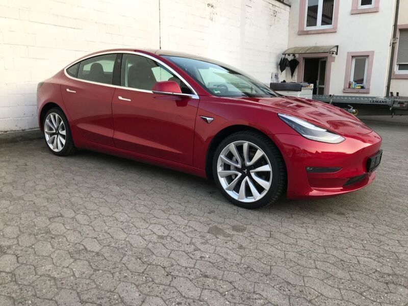 Gebraucht Tesla Model 3 Long Range AWD 366 kW (498 PS) 2019 Rot Limousine