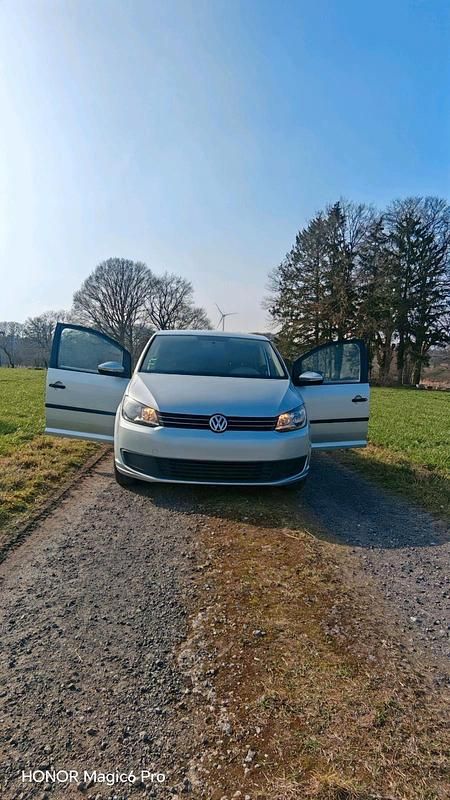 Gebraucht VW Touran 105 PS (77 kW) 2012 Silber Van / Kleinbus