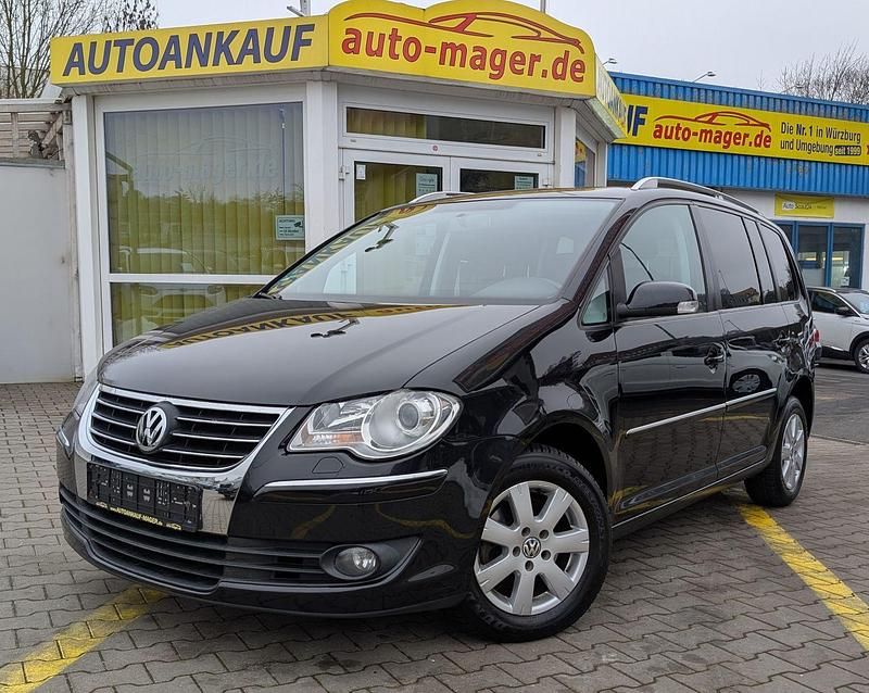 Schwarz Gebraucht 2008 VW Touran Highline Van / Kleinbus | 4.850 € (Etwas zu teuer) - Bild 1/4