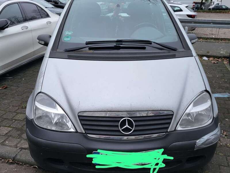 Silber Gebraucht 2003 Mercedes A140 Elegance Limousine | 1.100 € (Guter Preis) - Bild 1/4