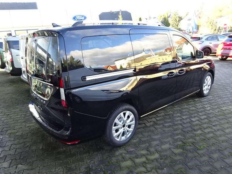 Gebraucht Ford Tourneo Titanium 116 PS (85 kW) 2025 Ink black metallic Kombi