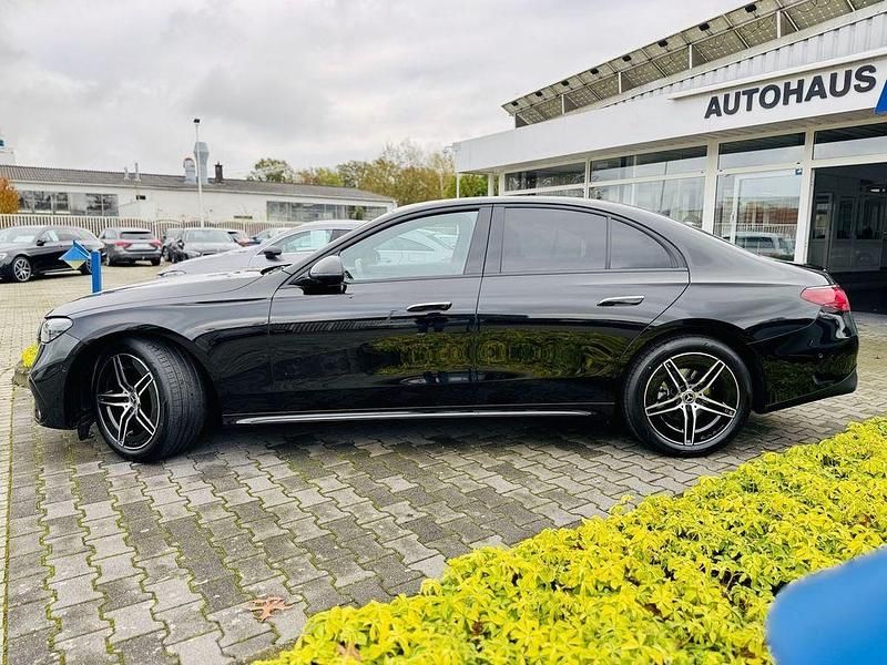 Gebraucht Mercedes E200 Advanced 227 PS (166 kW) 2024 Schwarz Limousine