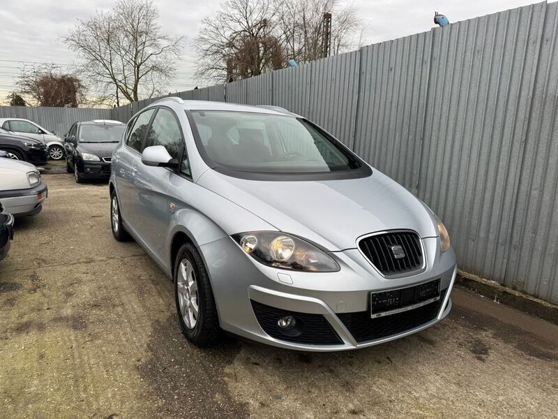 Silber Gebraucht 2011 Seat Altea Stylance Van / Kleinbus | 4.000 € (Fairer Preis) - Bild 1/4