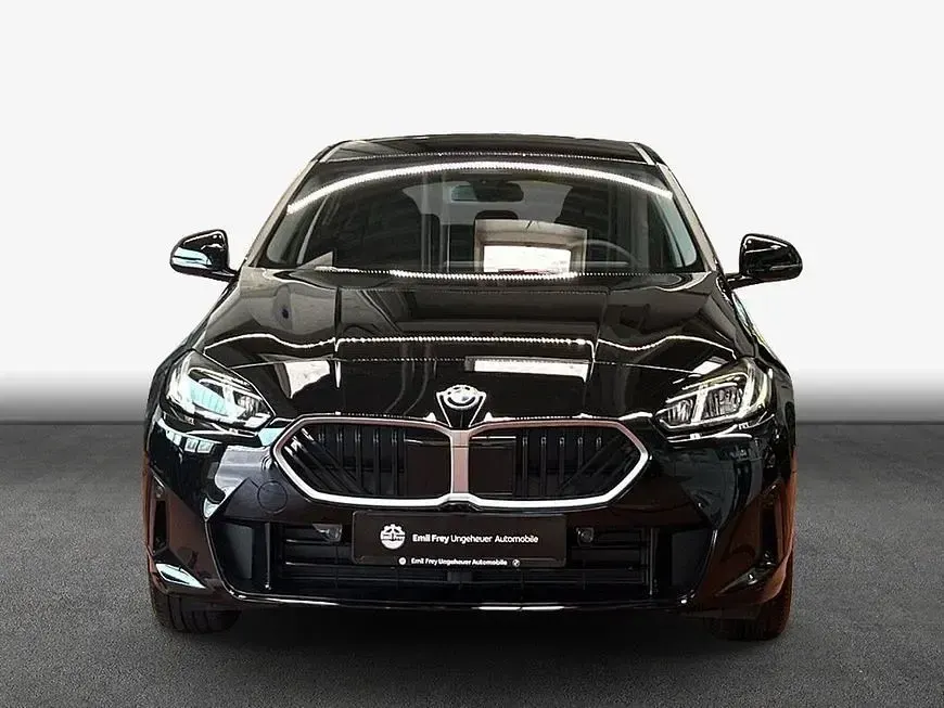 Neu BMW 116 Sport Line 122 PS (89 kW) 2026 Schwarz Kleinwagen