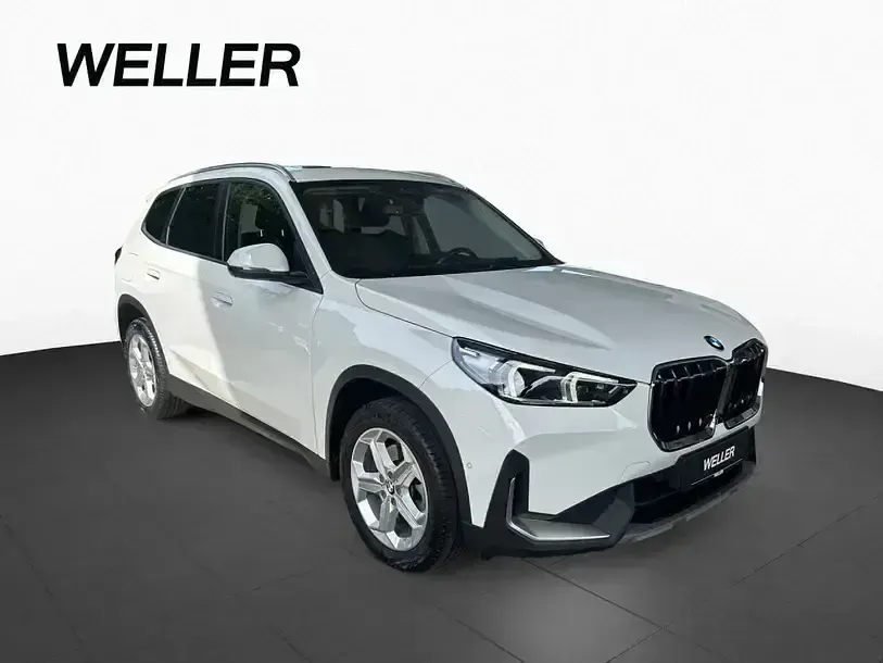 Gebraucht BMW X1 Sport Line 156 PS (114 kW) 2023 Weiß SUV