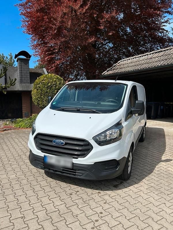 Gebraucht Ford Transit 105 PS (77 kW) 2018 Weiß Van